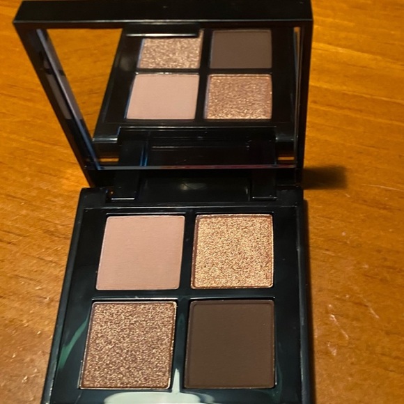 Lancôme Eye Shadow Quad Palette - Picture 1 of 8